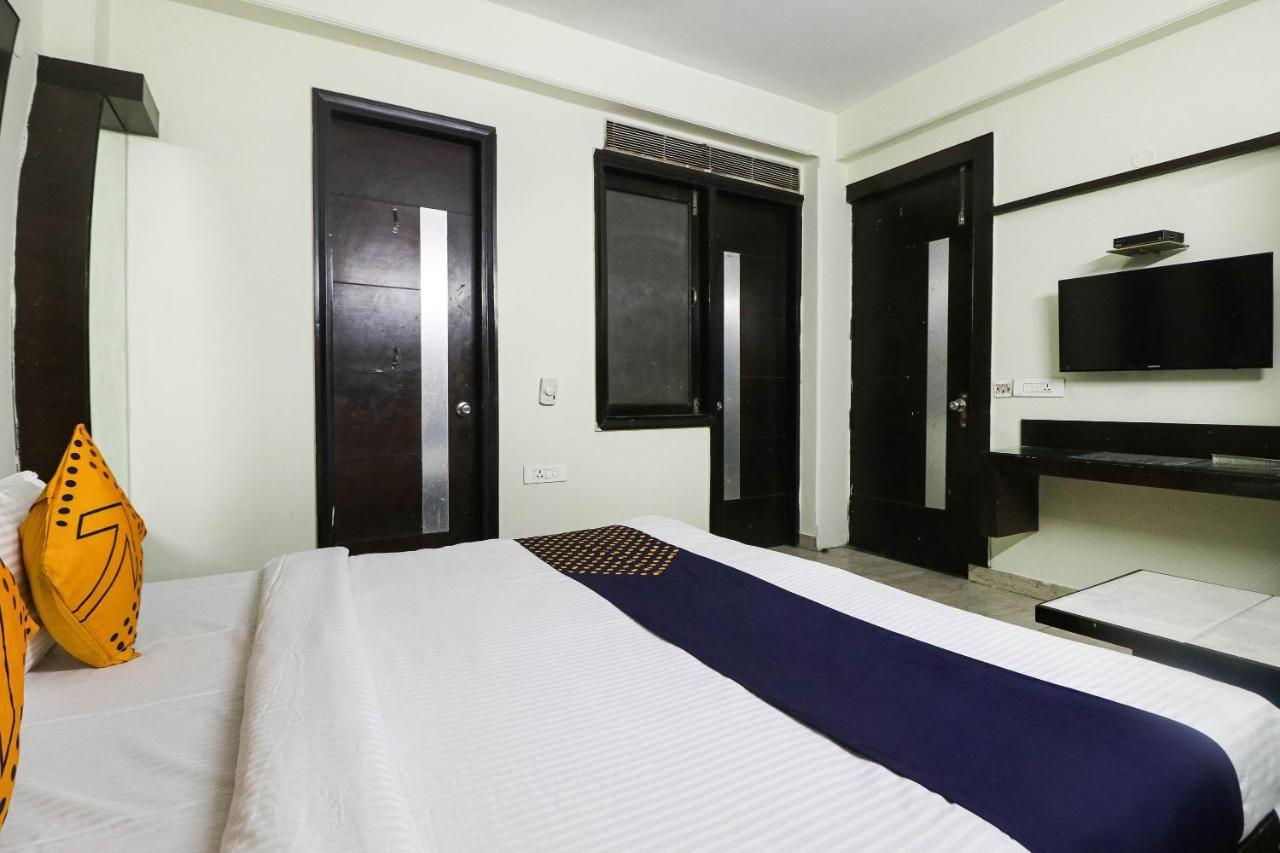 Spot On Hotel Grace Near Star Mall Gurgaon Dış mekan fotoğraf