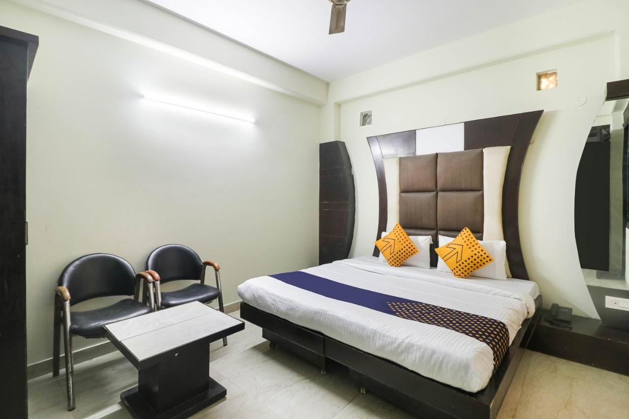 Spot On Hotel Grace Near Star Mall Gurgaon Dış mekan fotoğraf