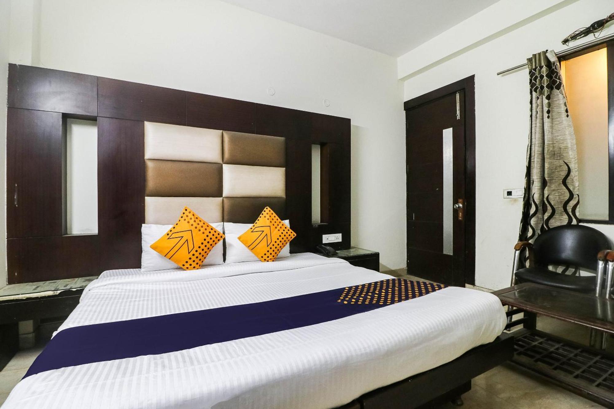 Spot On Hotel Grace Near Star Mall Gurgaon Dış mekan fotoğraf