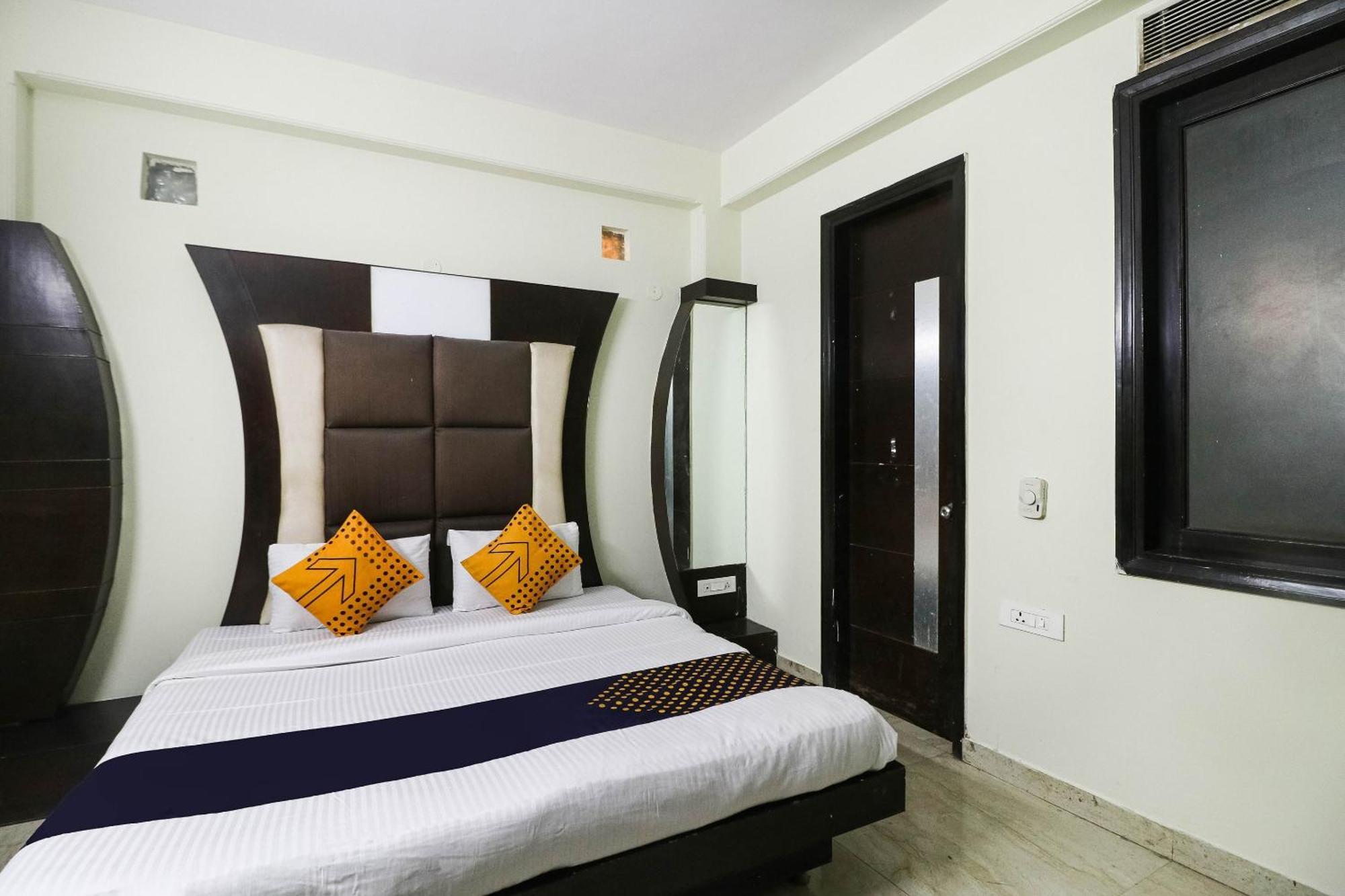 Spot On Hotel Grace Near Star Mall Gurgaon Dış mekan fotoğraf
