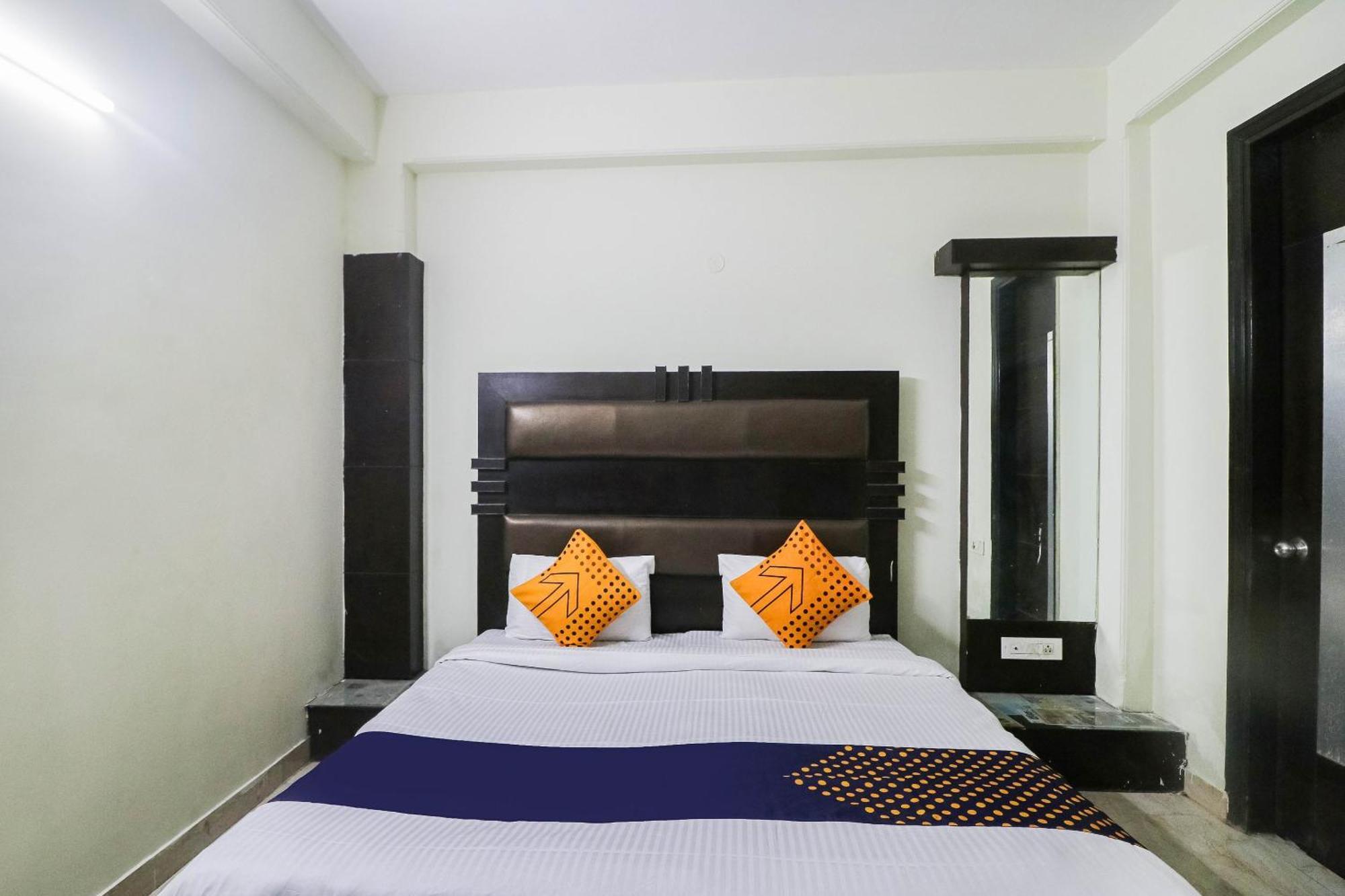 Spot On Hotel Grace Near Star Mall Gurgaon Dış mekan fotoğraf