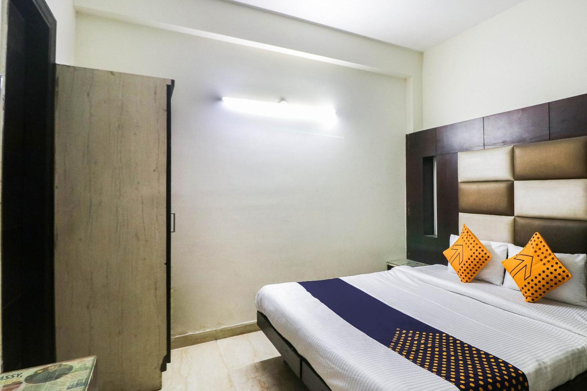 Spot On Hotel Grace Near Star Mall Gurgaon Dış mekan fotoğraf